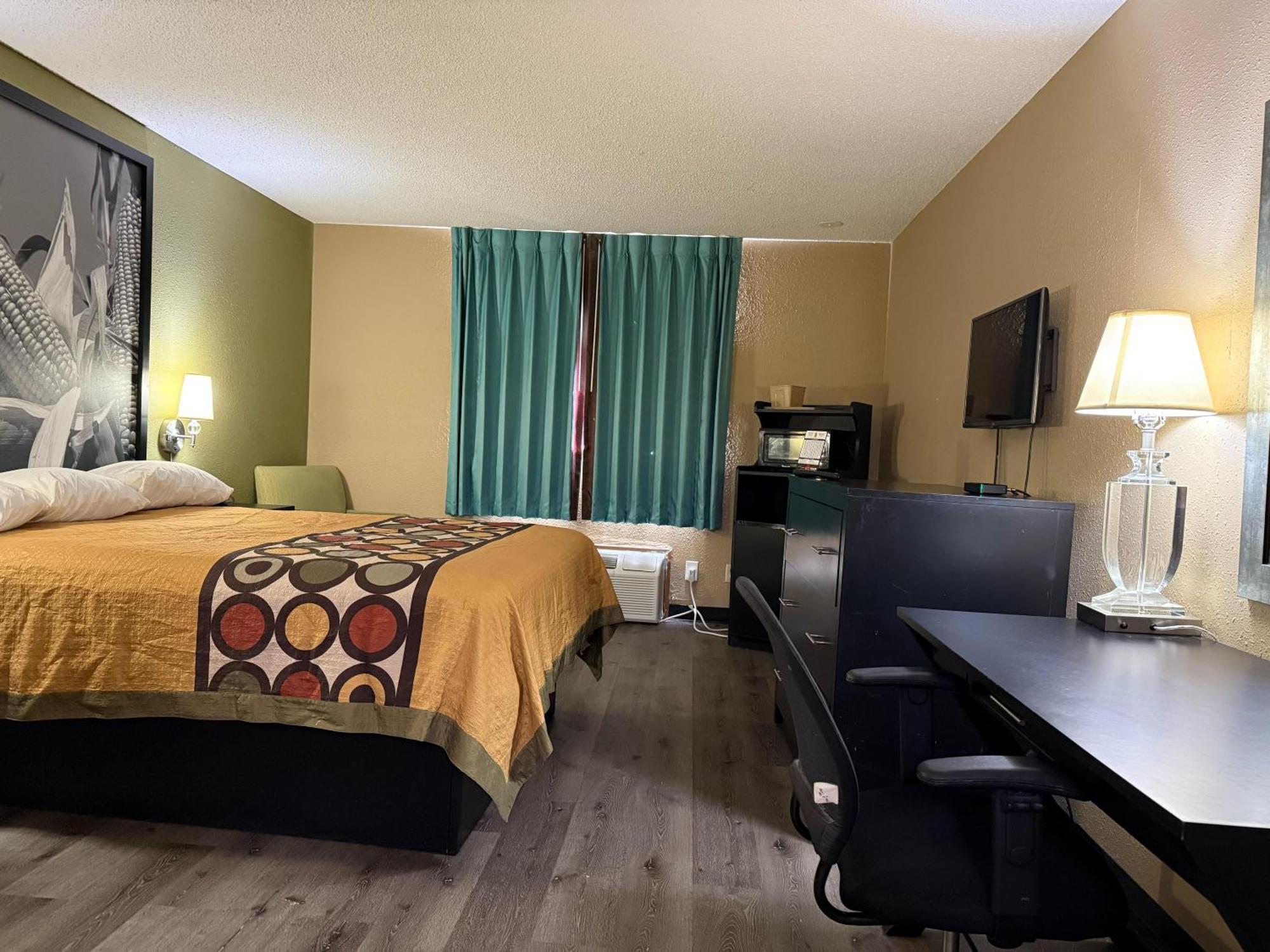 Super 8 By Wyndham Mendota I-39 Otel Oda fotoğraf