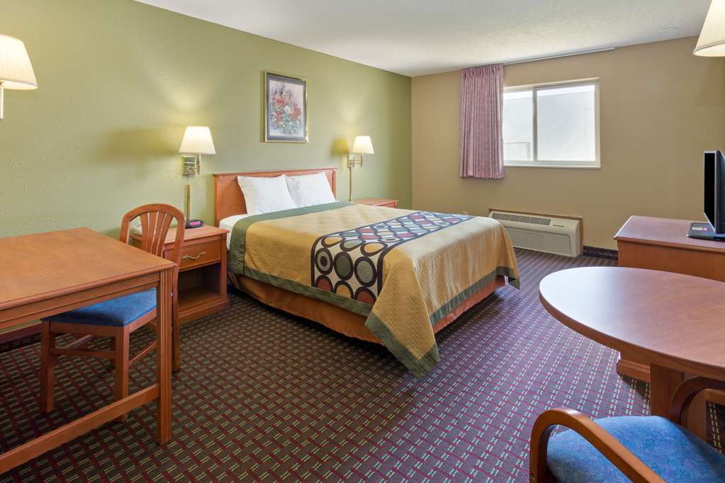 Super 8 By Wyndham Mendota I-39 Otel Oda fotoğraf