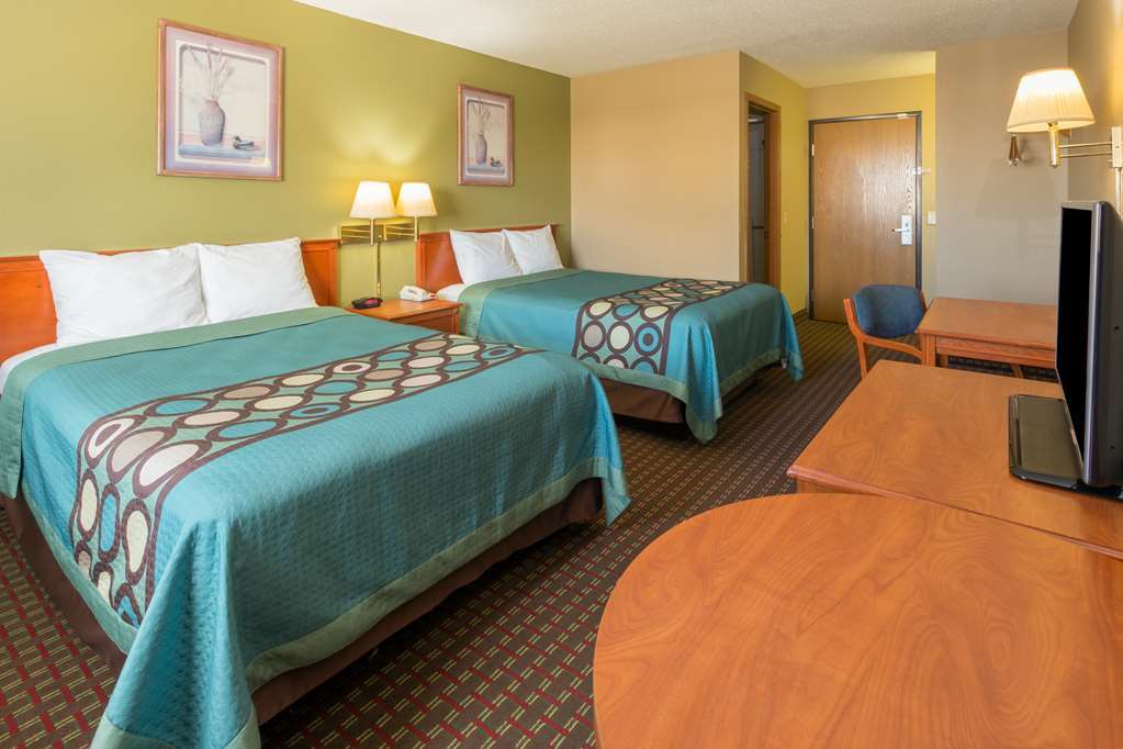 Super 8 By Wyndham Mendota I-39 Otel Oda fotoğraf